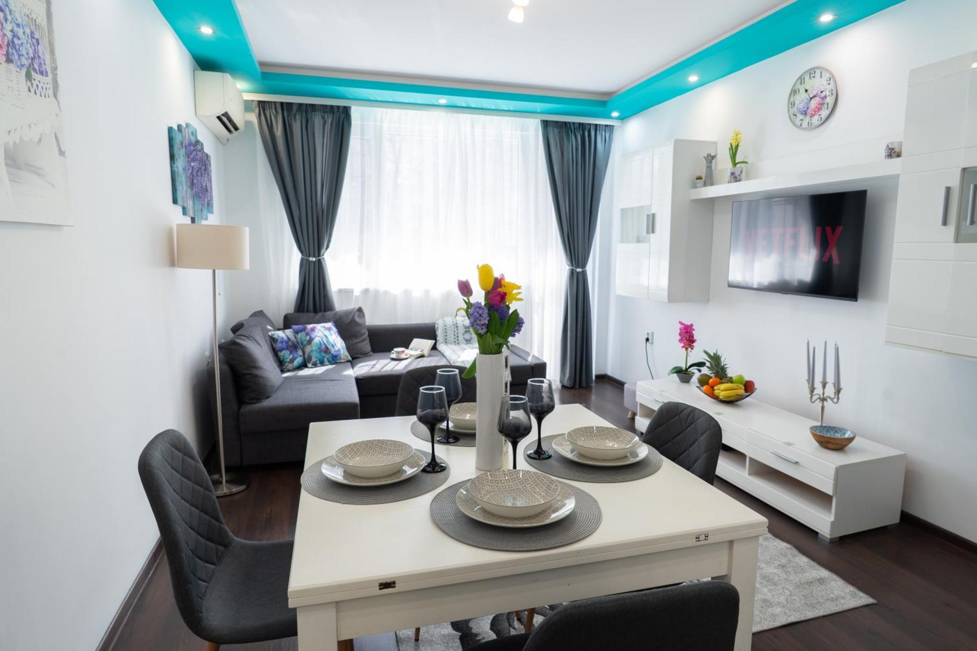 Luxury 2 Bedroom Apartment In Central فارنا المظهر الخارجي الصورة